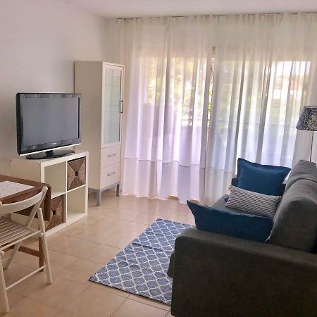 Apartamento Centrico Con Piscina Салоу Экстерьер фото